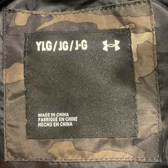 Youth large under armour lightweight jacket - Picture 8 of 8